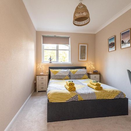 Cosy Roseburn Apartment, Edinburgh - 2 Bedrooms, Free Parking エクステリア 写真