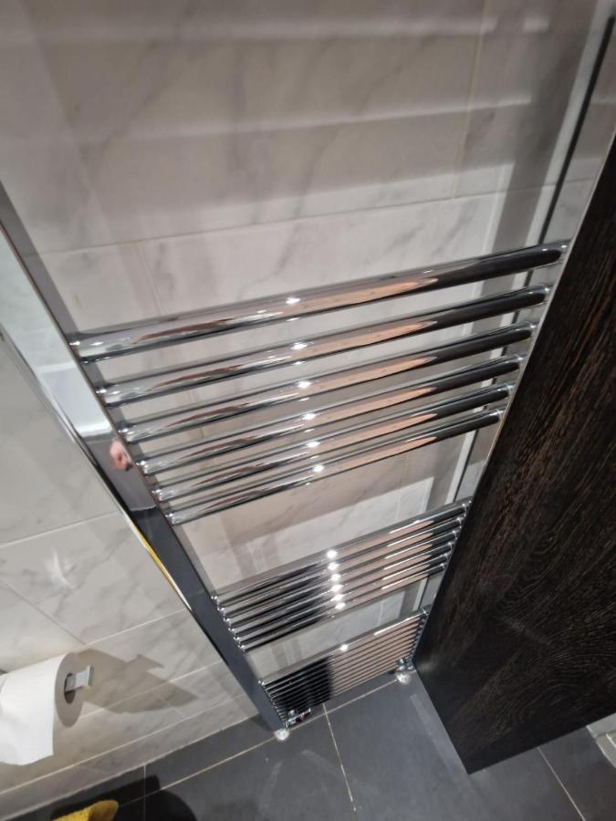 Cosy Roseburn Apartment, Edinburgh - 2 Bedrooms, Free Parking エクステリア 写真