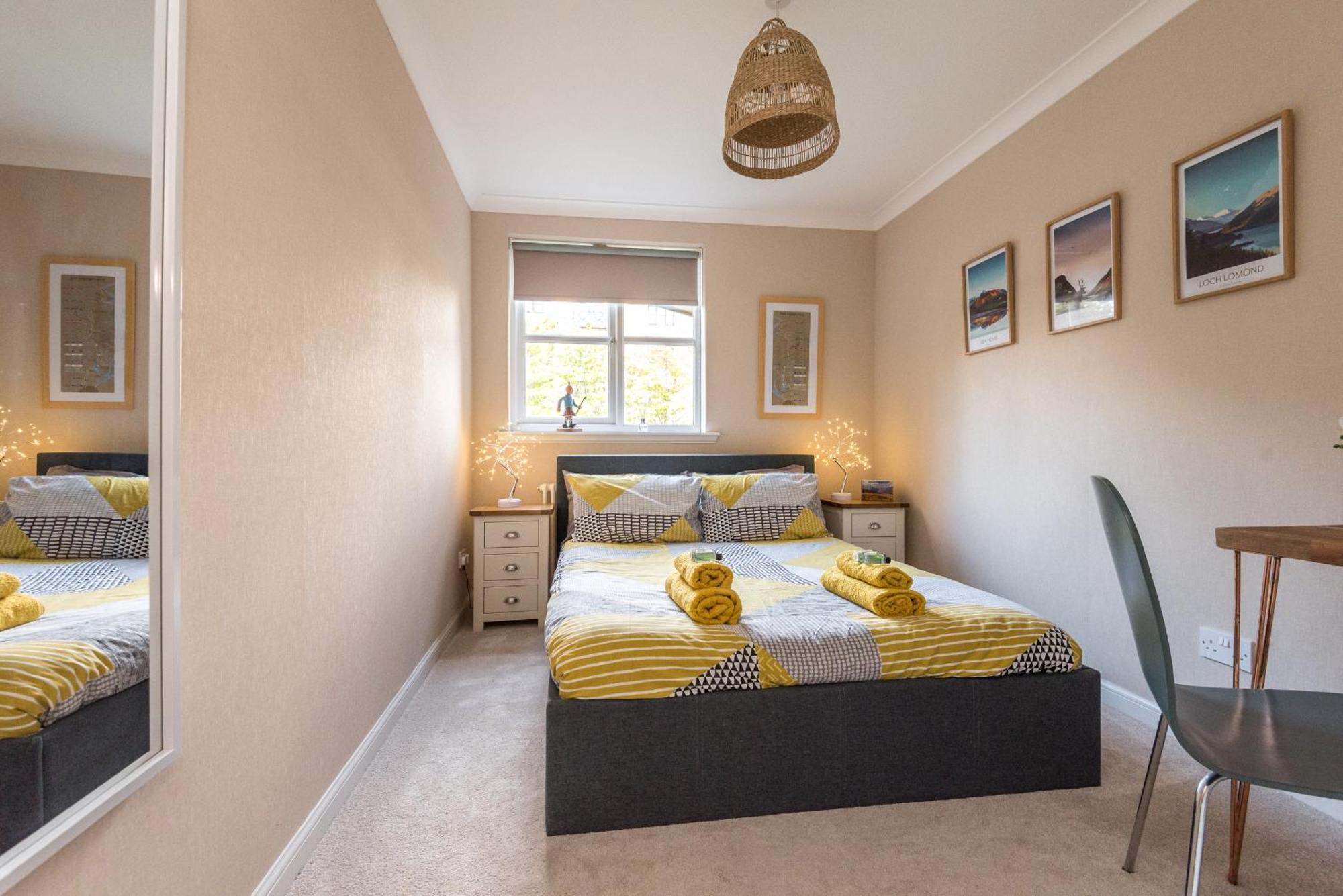 Roseburn Apartment, Edinburgh - 2 Bedrooms, Free Parking エクステリア 写真