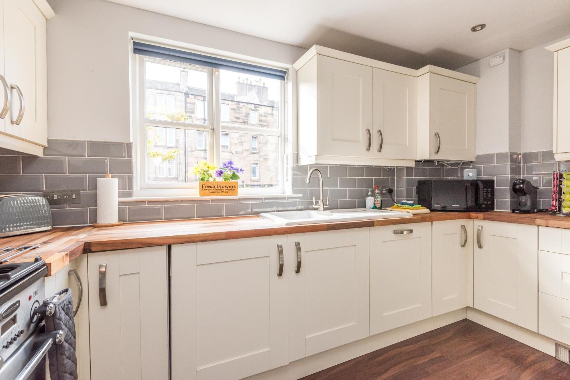 Cosy Roseburn Apartment, Edinburgh - 2 Bedrooms, Free Parking エクステリア 写真