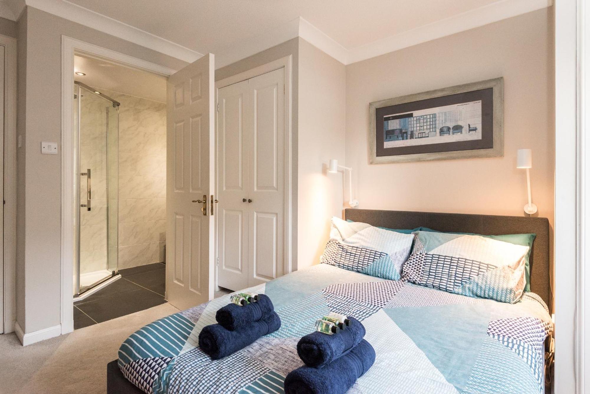 Roseburn Apartment, Edinburgh - 2 Bedrooms, Free Parking エクステリア 写真