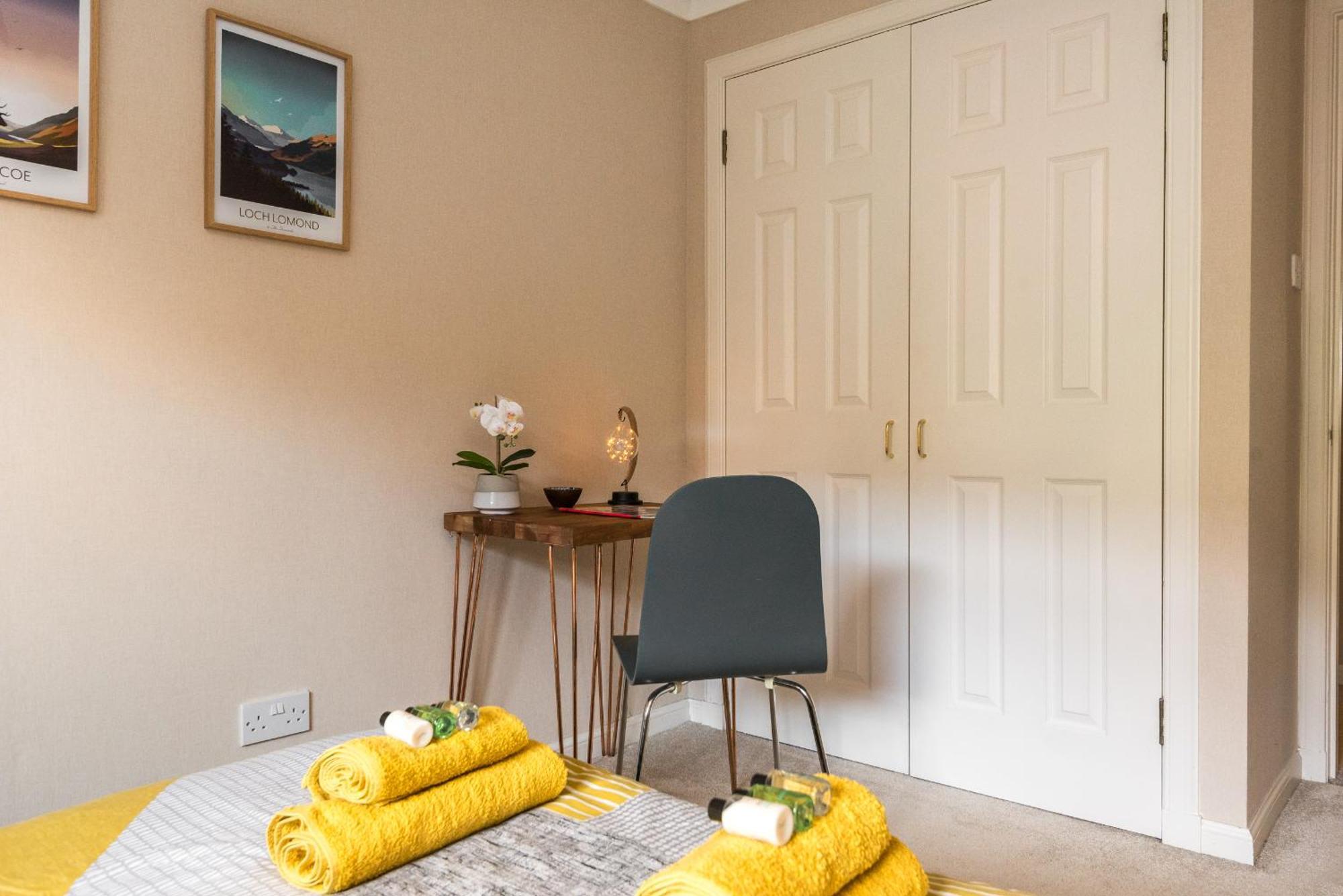 Roseburn Apartment, Edinburgh - 2 Bedrooms, Free Parking エクステリア 写真