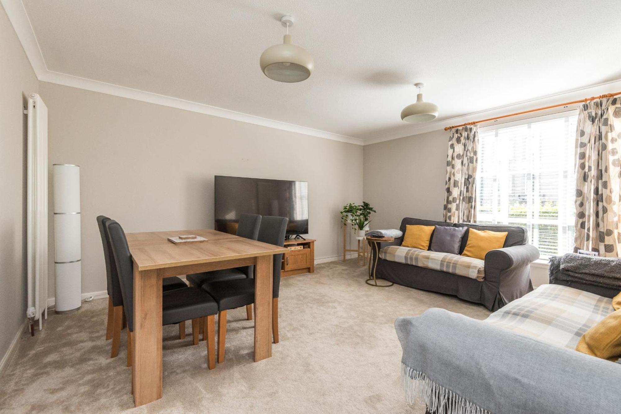 Cosy Roseburn Apartment, Edinburgh - 2 Bedrooms, Free Parking エクステリア 写真
