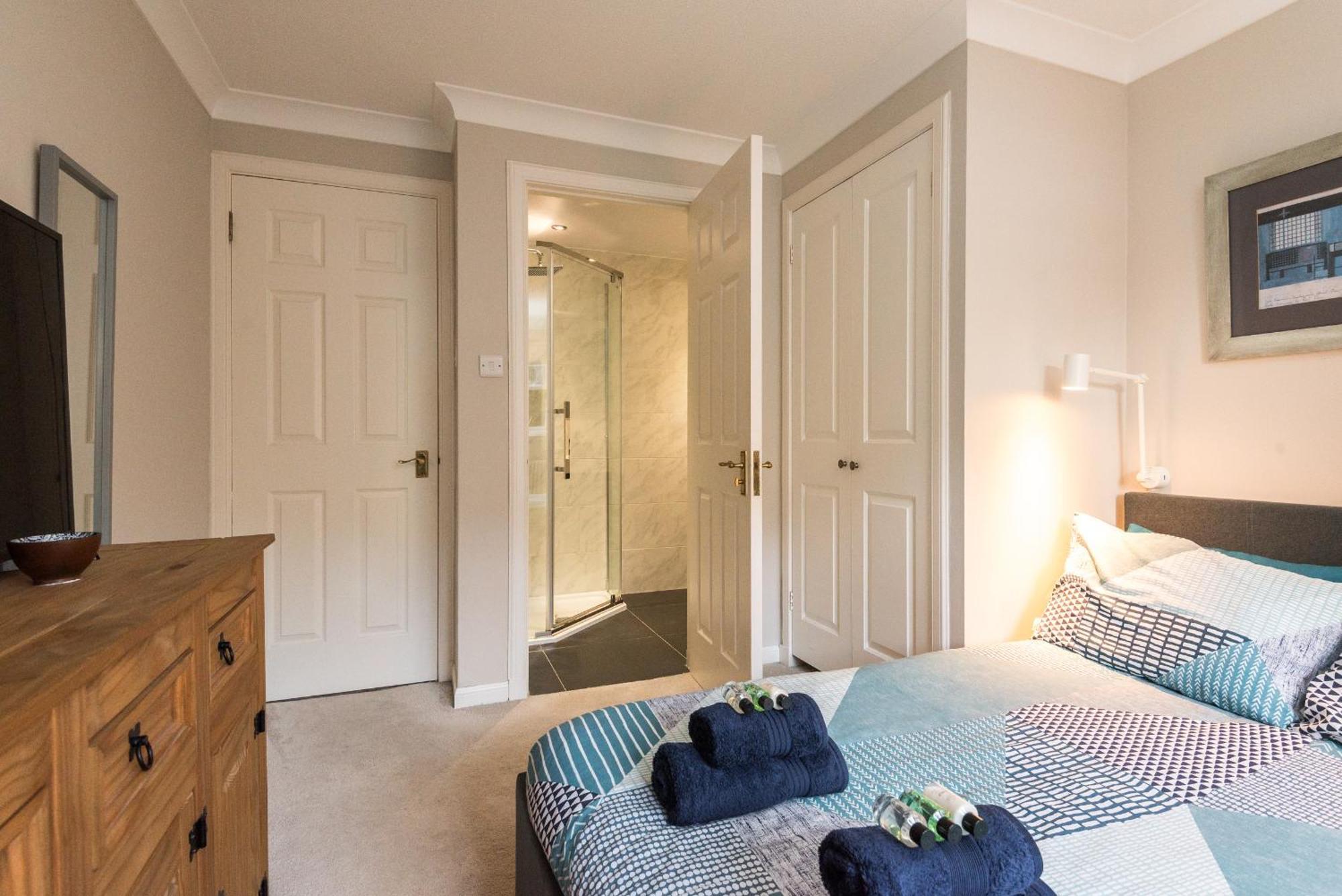 Roseburn Apartment, Edinburgh - 2 Bedrooms, Free Parking エクステリア 写真