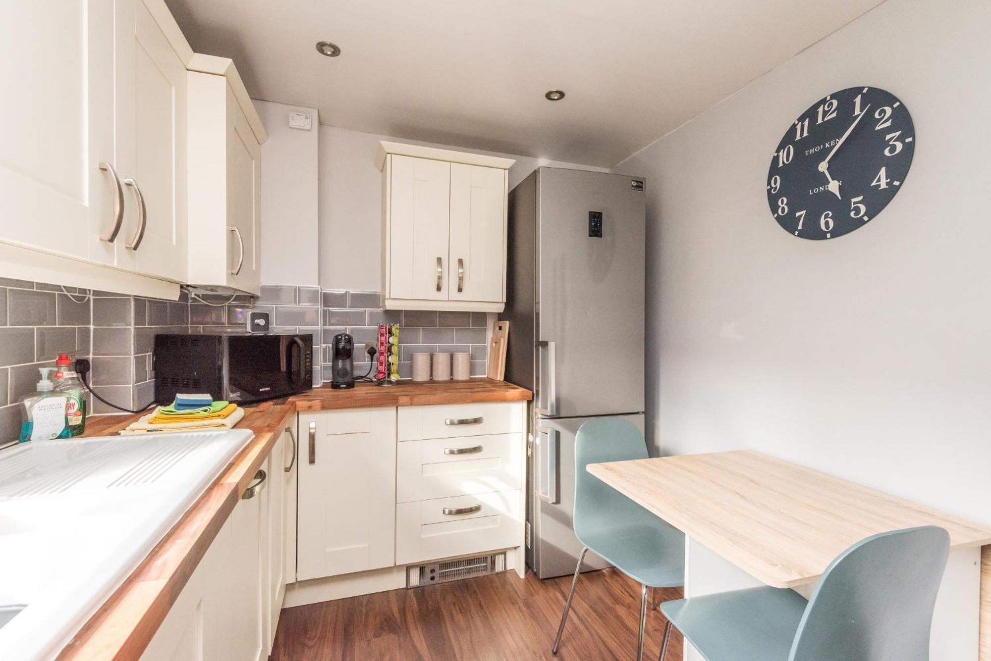 Roseburn Apartment, Edinburgh - 2 Bedrooms, Free Parking エクステリア 写真